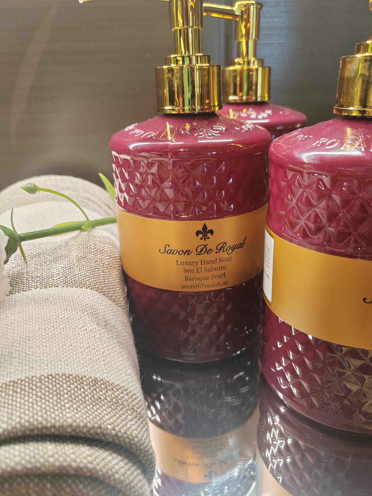 Tuoksutukun ihana Savon de Royal Baroque Pearl nestesaippua 500 ml