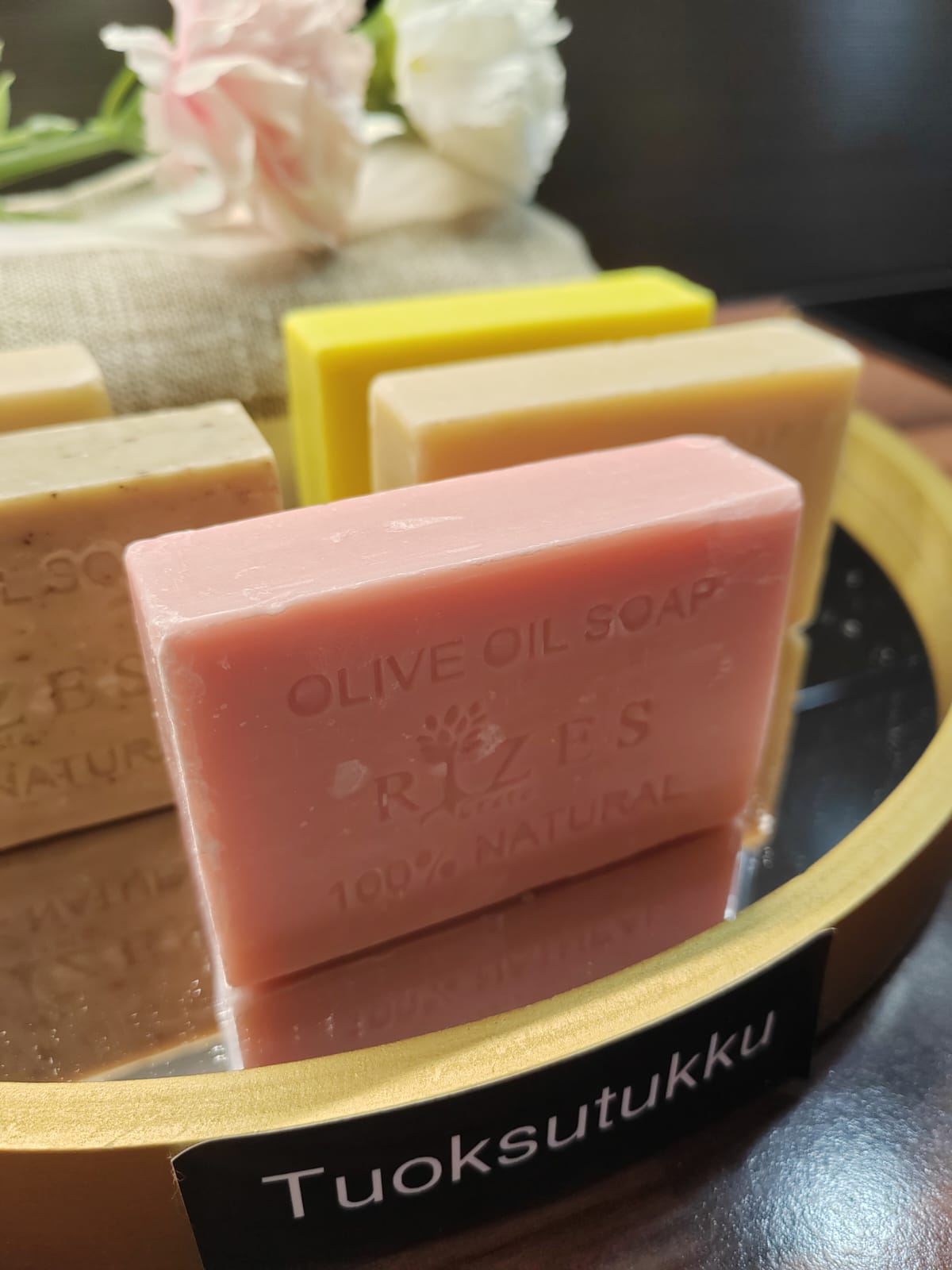 Käsintehty ihana Ruusu oliiviöljysaippua – iso koko 100 g