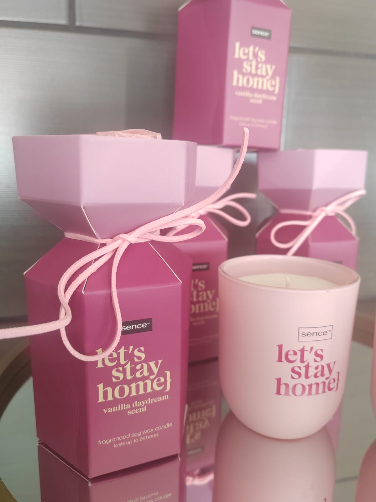 Sence Tuoksukynttilä – Let's Stay Home koko-L