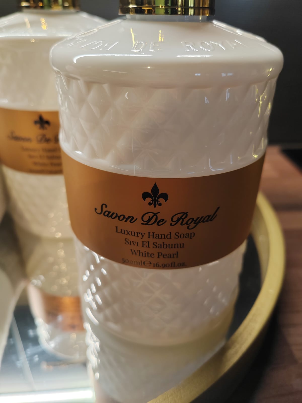 Tuoksutukun ihana Savon de Royal White Pearl nestesaippua 500 ml