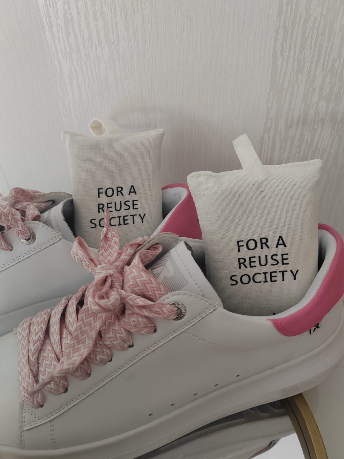 Fresheners 2kpl valkoinen mieto hajunpoistaja