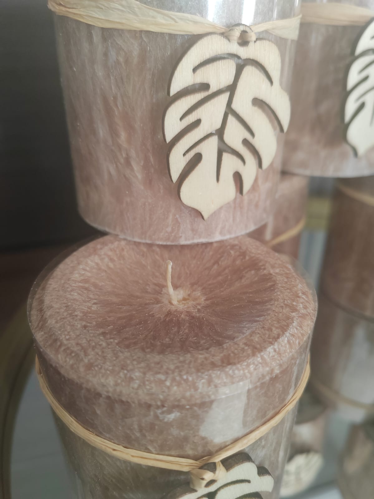 Tuoksuton pöytäkynttilä 7x7,5 cm Tummaruskea