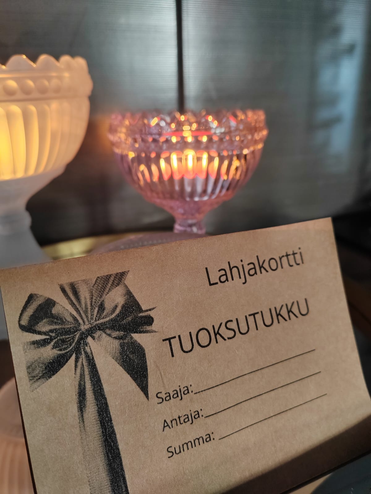 Tuoksutukku lahjakortti 100e