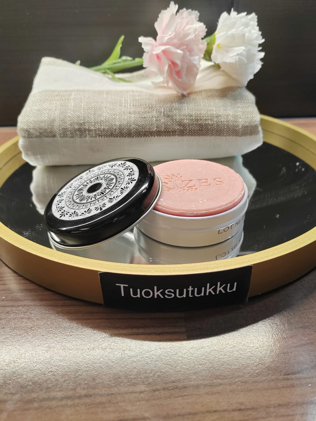 Oliiviöljysaippua peltirasiassa – itämainen maalaus, 100 g