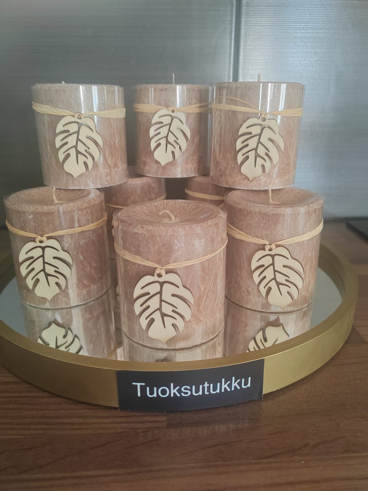 Tuoksuton pöytäkynttilä 7x7,5 cm vaaleanruskea