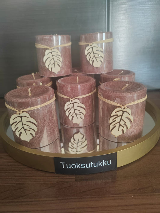Tuoksuton pöytäkynttilä 7x7,5 cm Tummaruskea