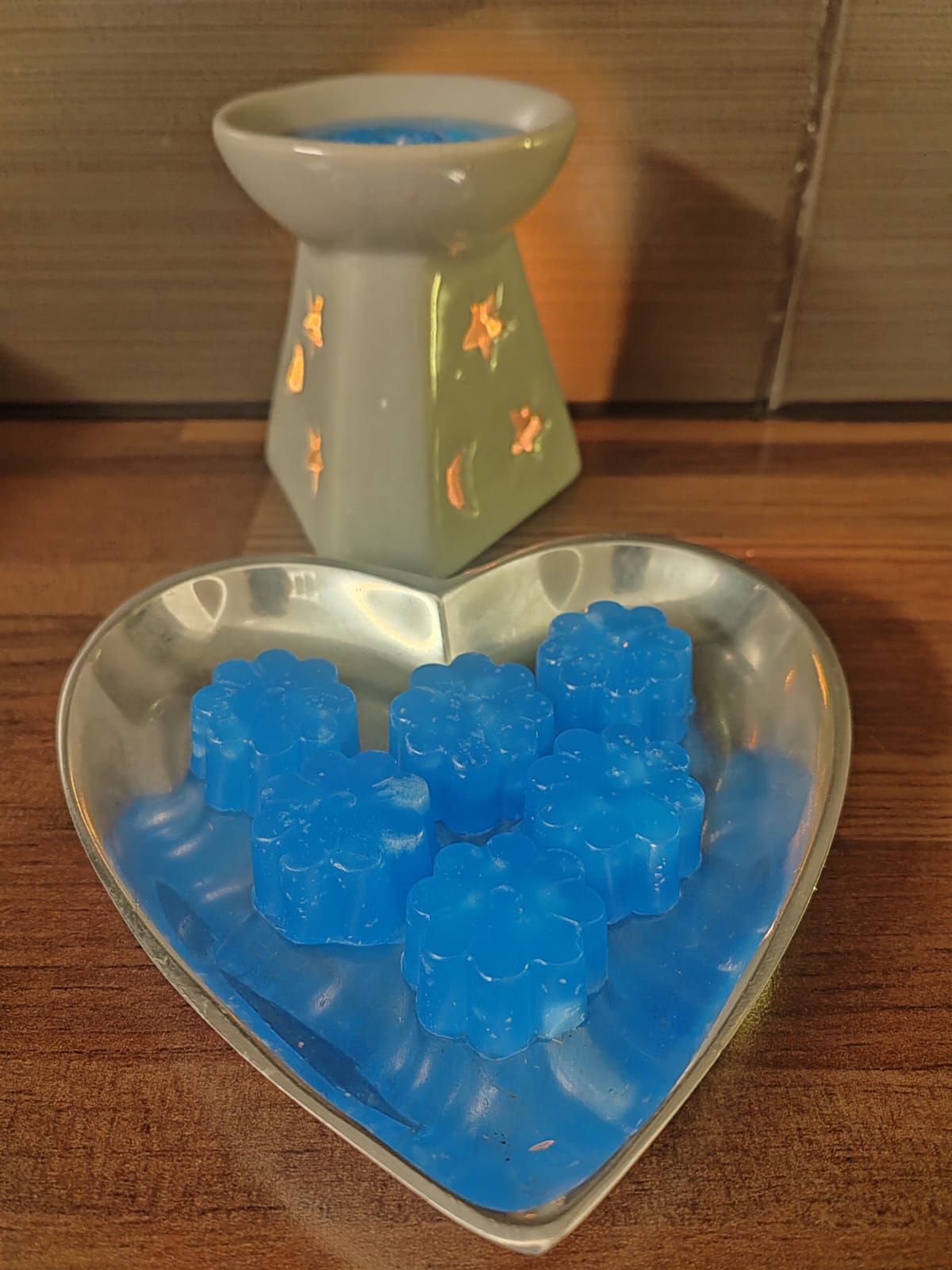 Uutuus Tuoksutukulta – Ice Crystal -tuoksuvaha! 6kpl pakkaus