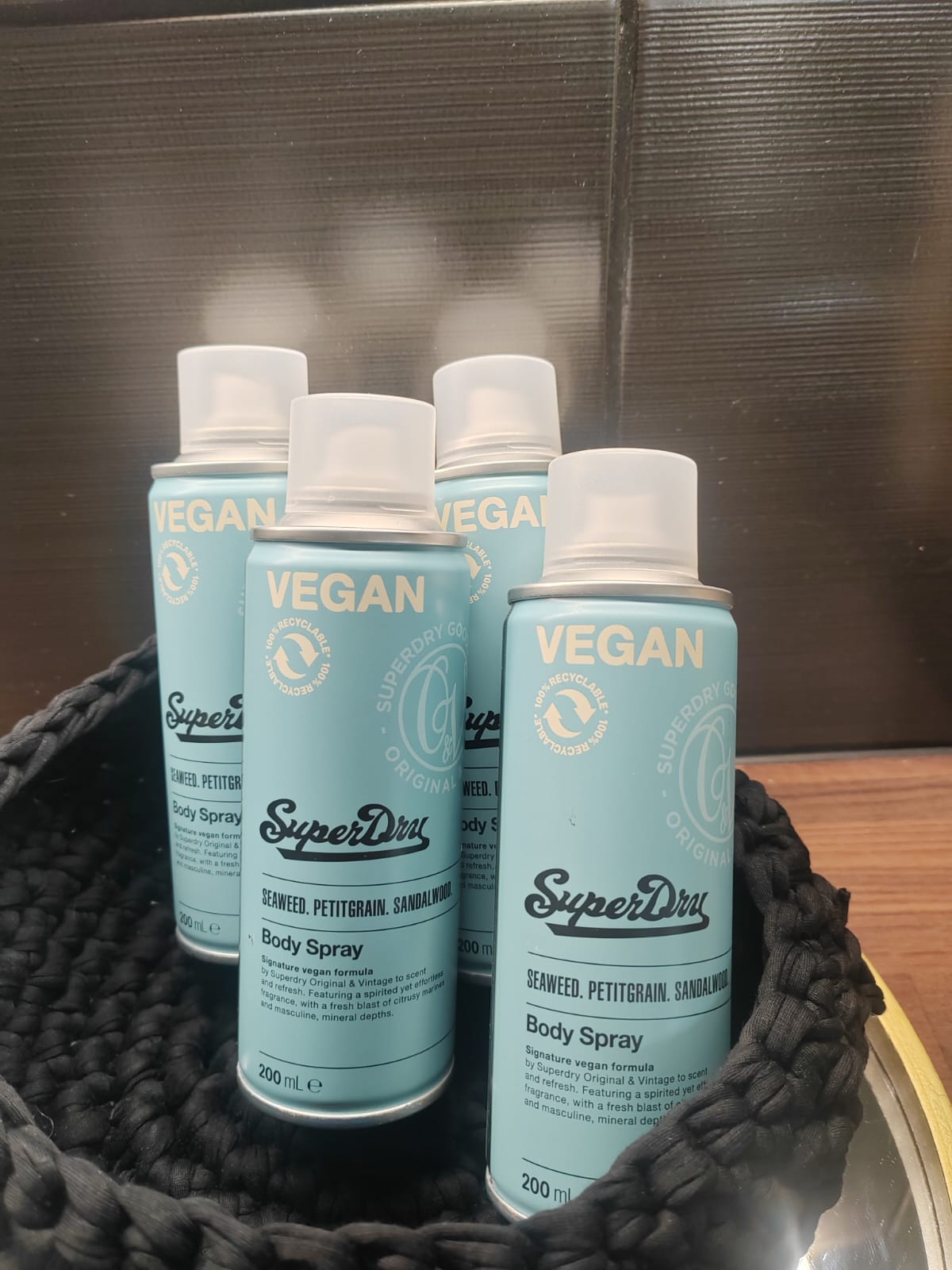 Superdry vartalospray 200 ml Pacific Sandalwood