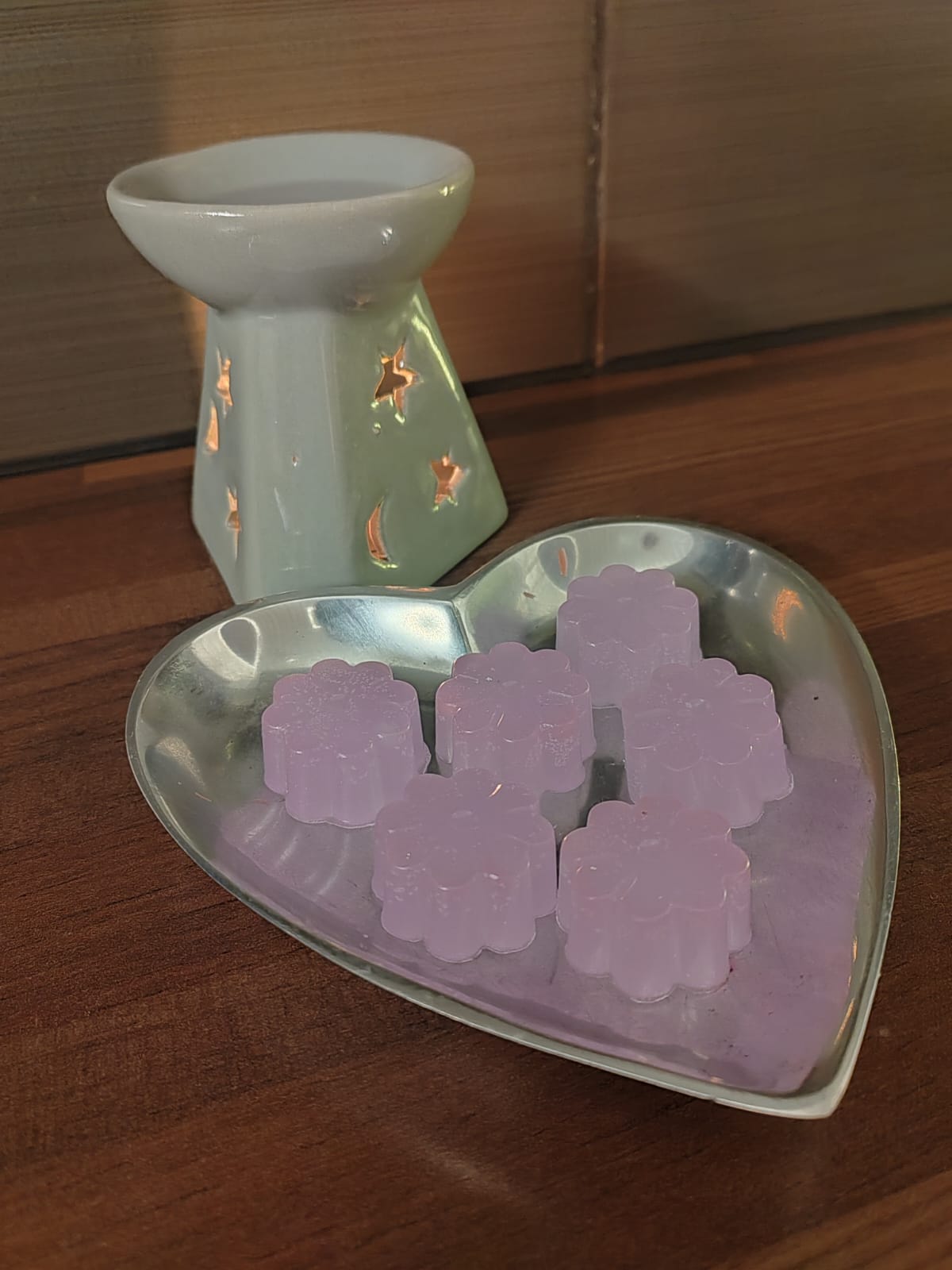 Uutuus Tuoksutukulta – Kesäjäätelö-Tuoksuvaha! 6kpl-pakkaus