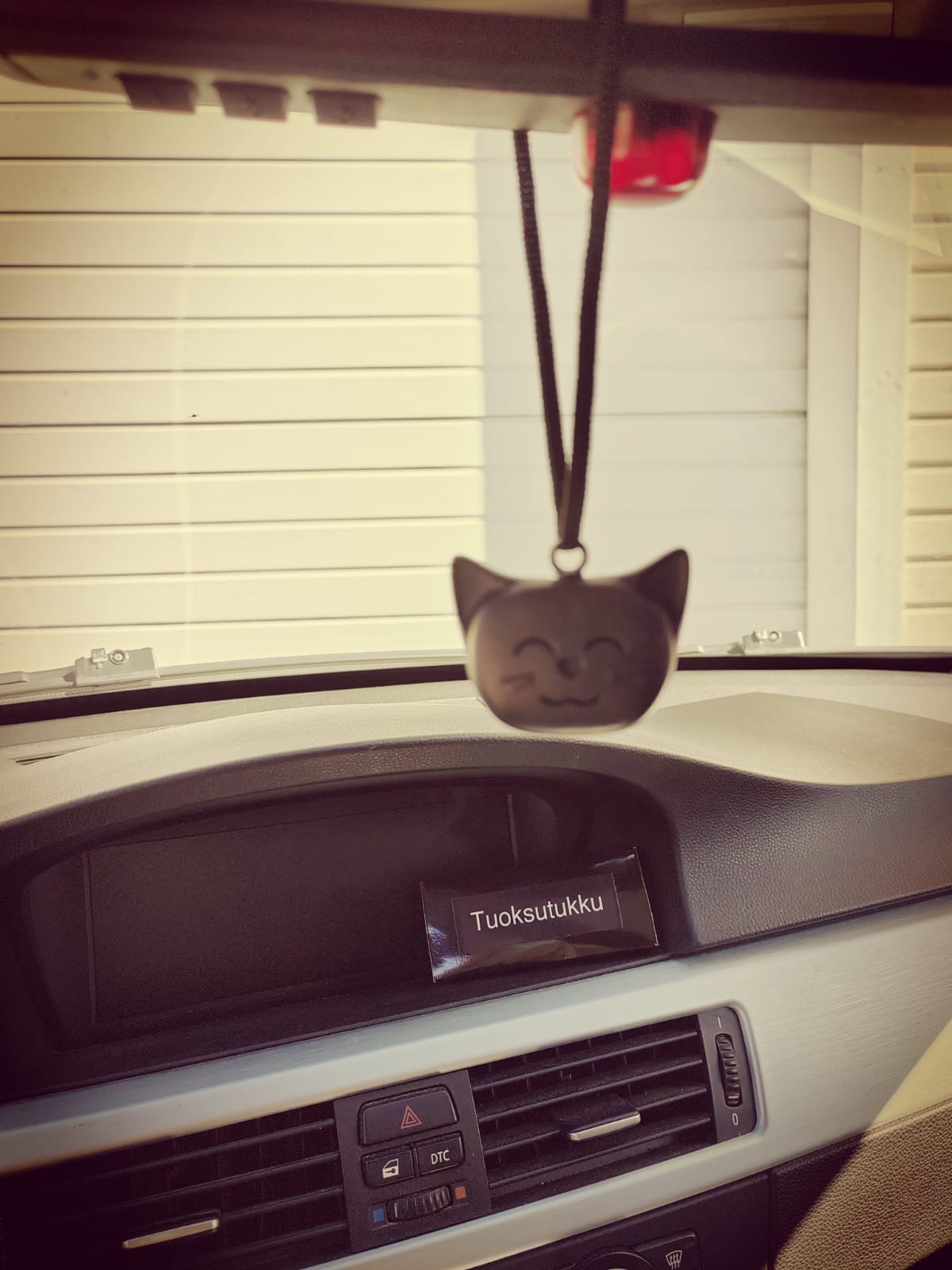 😻 Hellyyttävä tuoksukissa  Black