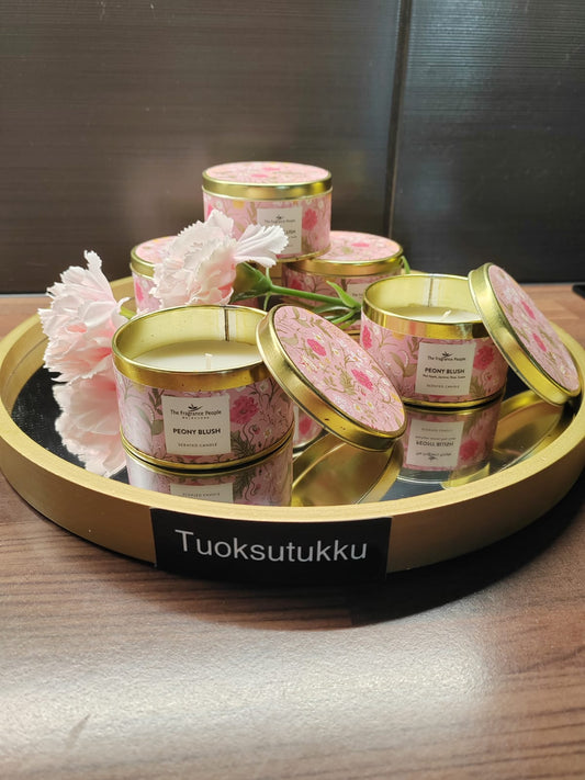 Inanan tuoksuinen Peony blush tuoksukynttilä purkissa