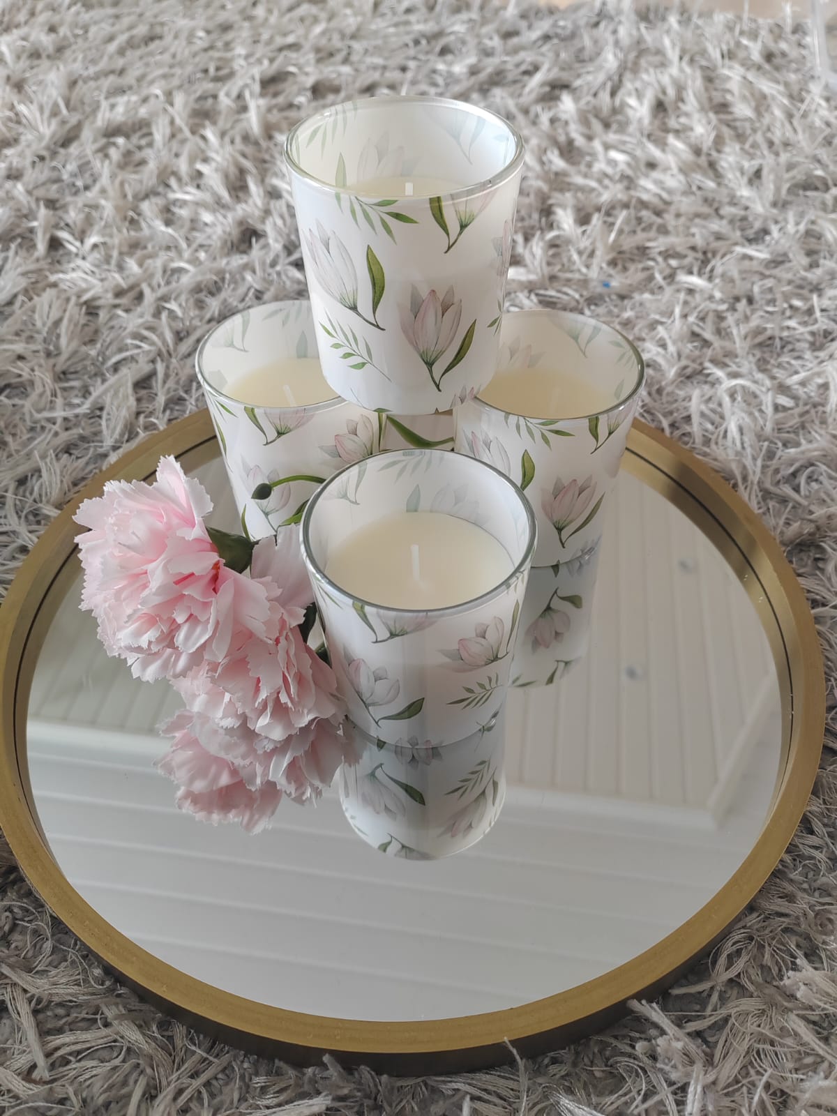 Ihanan hempeä tuoksulasikynttilä L-80mm White Bloom